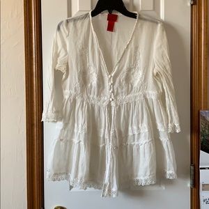 V Cristina white blouse